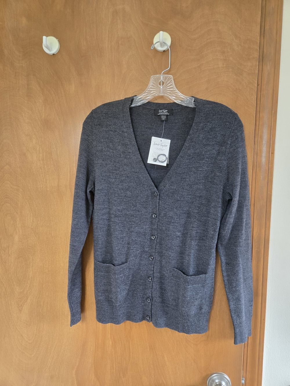 NWT Vintage Lord & Taylor Ladies XS Heather Gray 100% Wool Cardigan Sweater